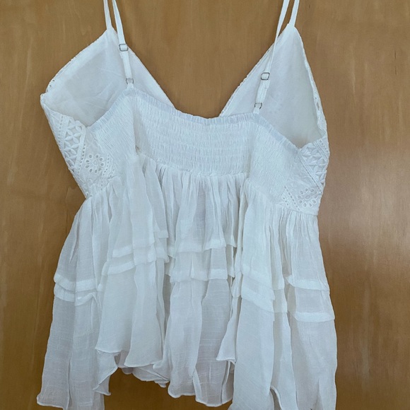 ‼️SOLD OUT‼️Boho Ruffled Babydoll Semi Cropped Flowy White Eyelet Blouse Top - Picture 7 of 8